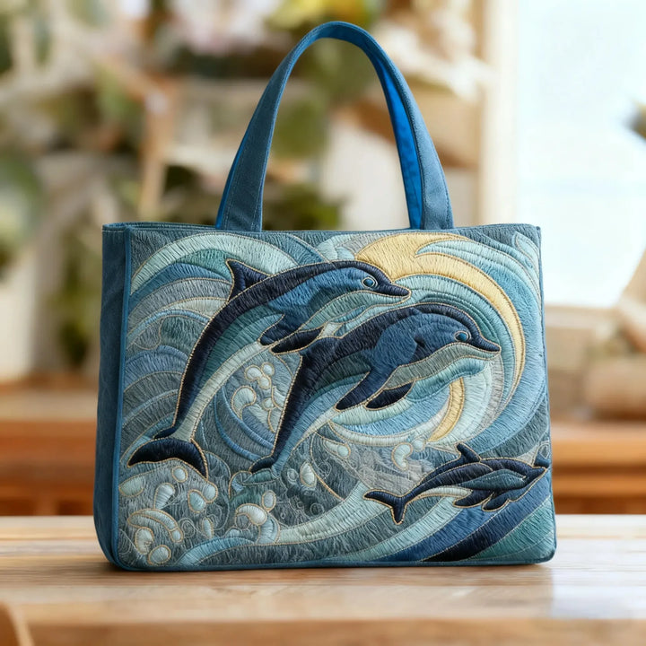 Saco de praia artesanal inspirado no oceano com design de golfinho