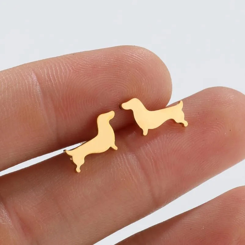 Brincos de cachorro salsicha em metal minimalista