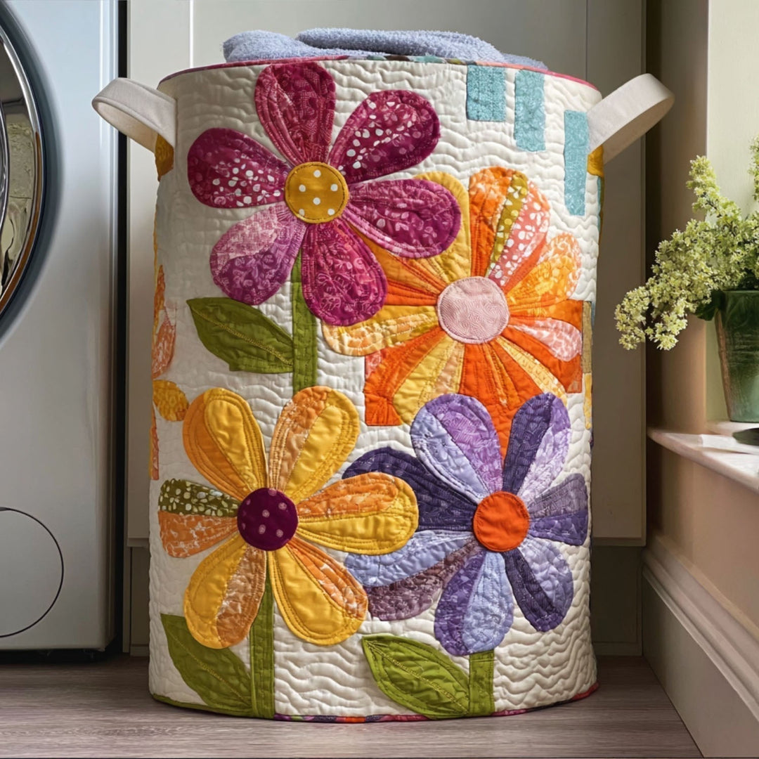 Cesto de roupa em padrão de flores silvestres