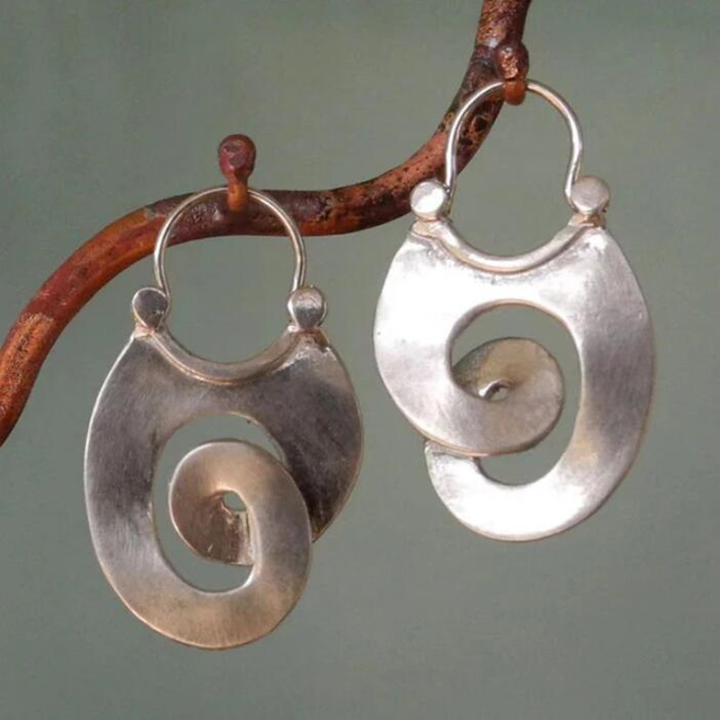 Brincos espiral em prata vintage