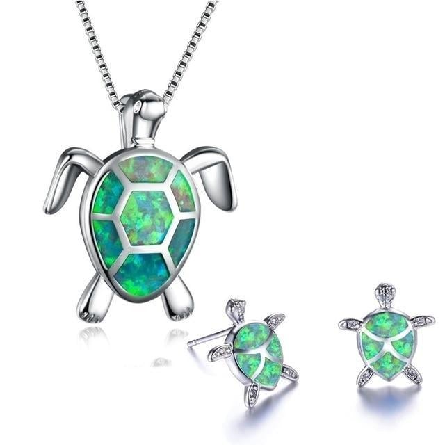 Conjunto de tartaruga do mar, colar e brincos em prata com opala