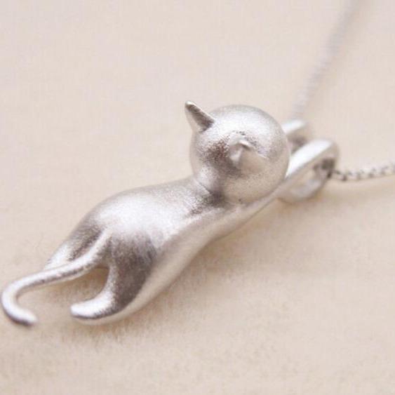 Colar de gato brincalhão em prata esterlina